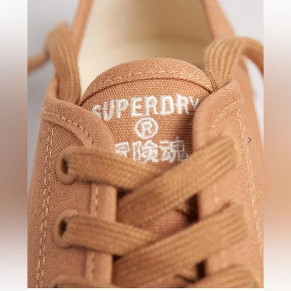 SUPERDRY
Low Pro 2.0 Lace-Up Sports Shoes - Picture 6 of 11
